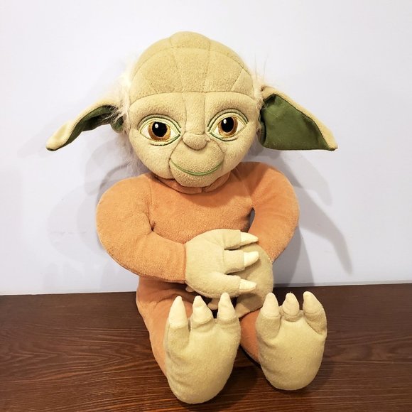 Star Wars Yoda 18" Plush Lucasfilm Ltd Stuffed Animal Jay Franco and Sons - Picture 1 of 10